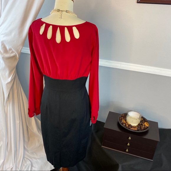 White House Black Market Red and Back Dress - Picture 4 of 6